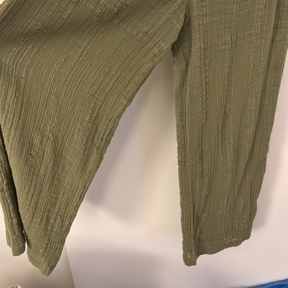 UO jumpsuit with side cutouts and adjustable tie straps SZ XS - Picture 4 of 6